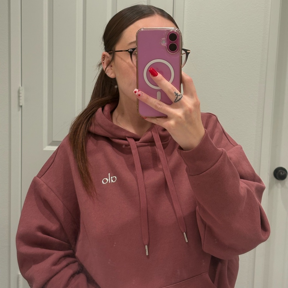 Meet your Posher, April